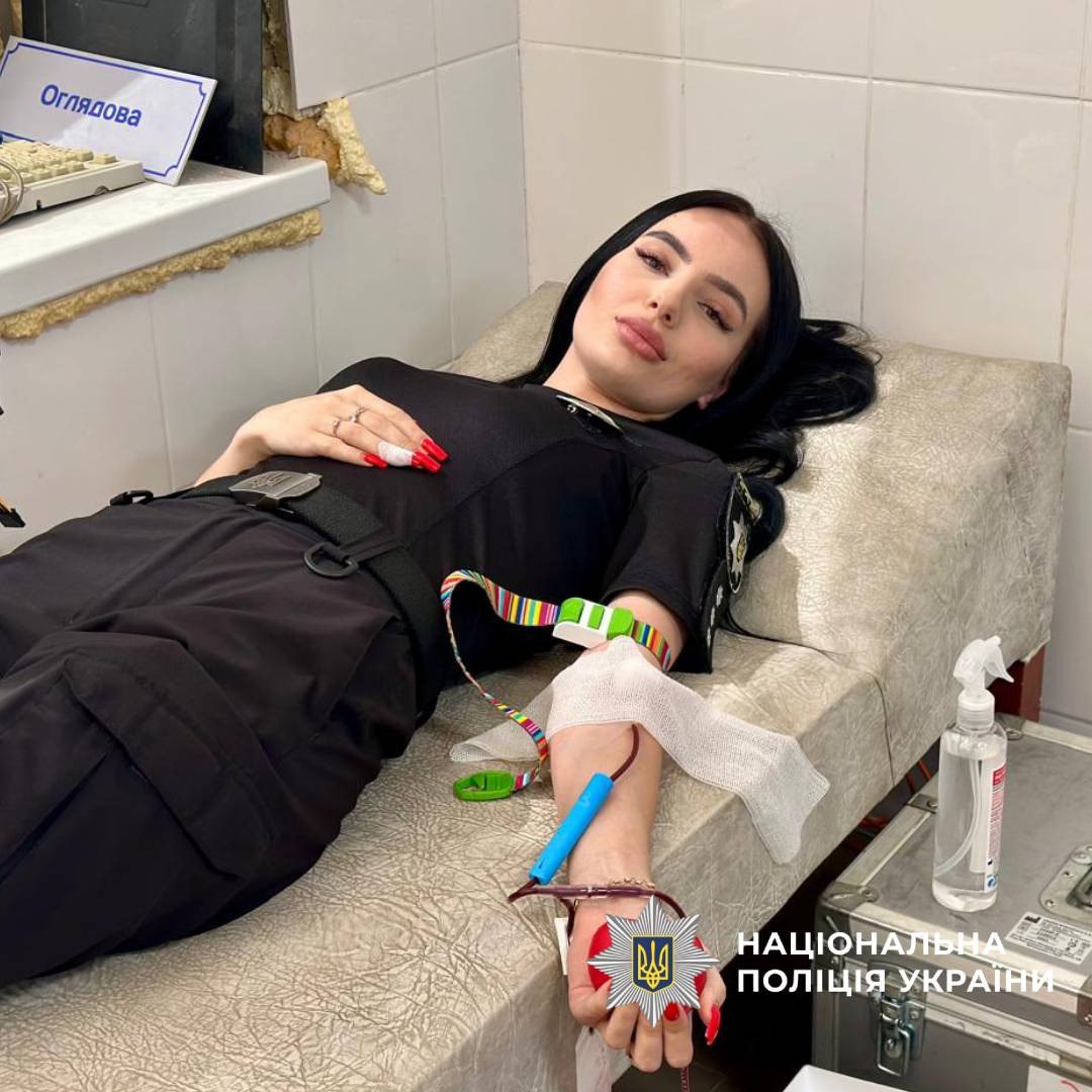 Поліцейські Харківщини вкотре здали кров заради життя